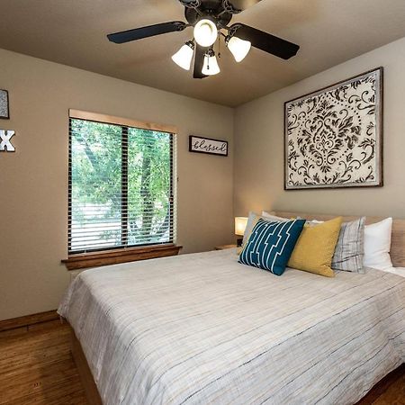 Aparthotel 1700 South 2Nd Waco Esterno foto