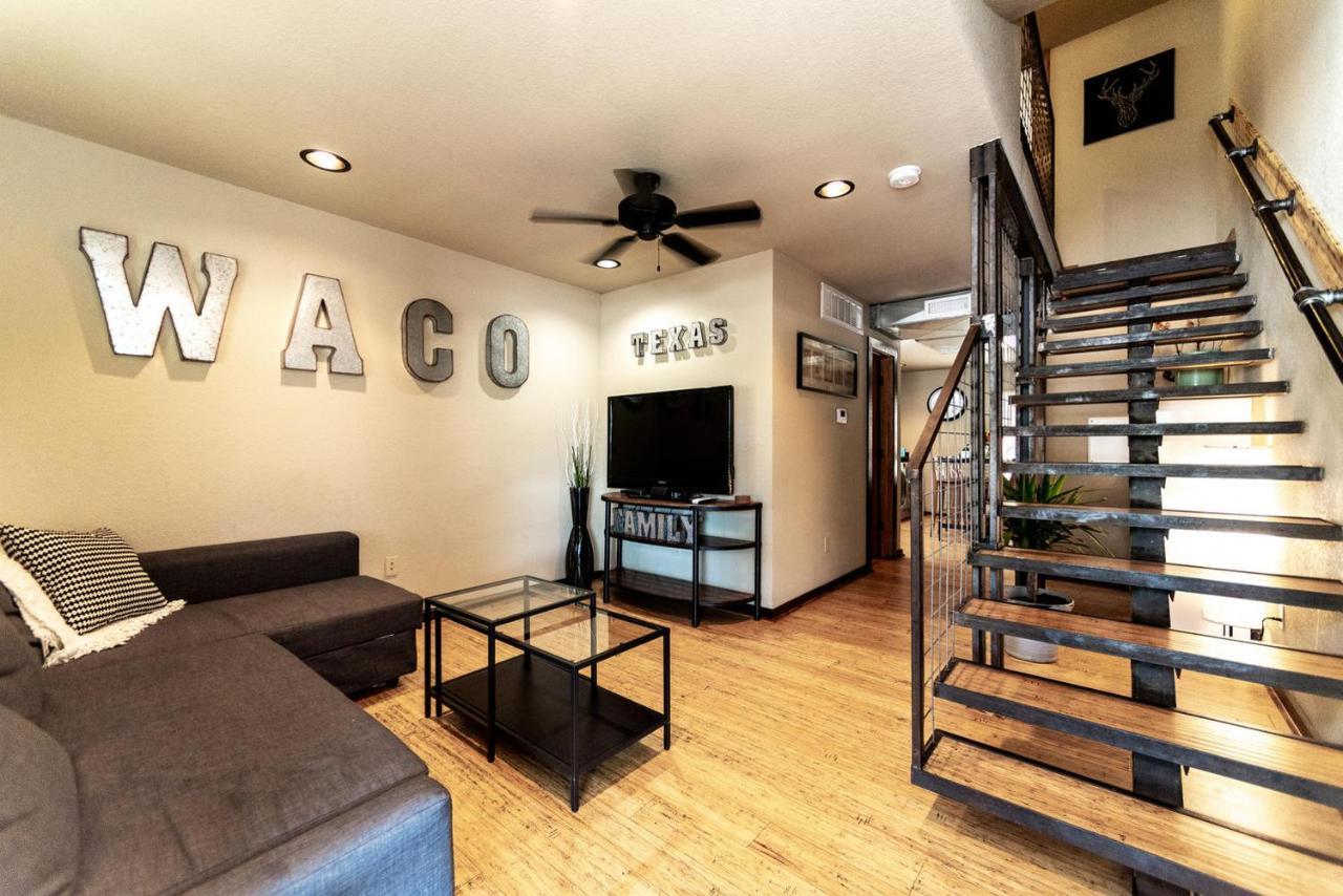 Aparthotel 1700 South 2Nd Waco Esterno foto